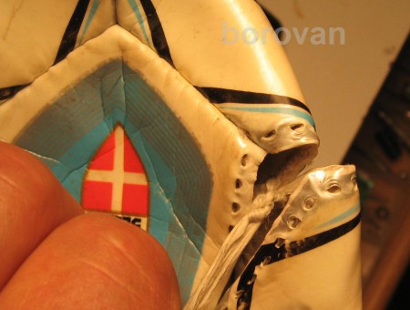 prevlečú sa dovnútra a po dotiahnutí sa zviažu